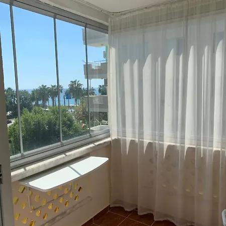 Palmenbau Beach Apartment Apartamento Alanya